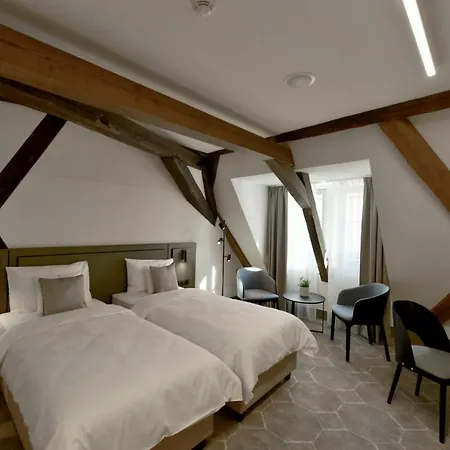 Hotel Herbal 3*