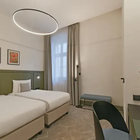 Herbal Hotel 3*