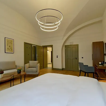 Hotel Herbal 3*