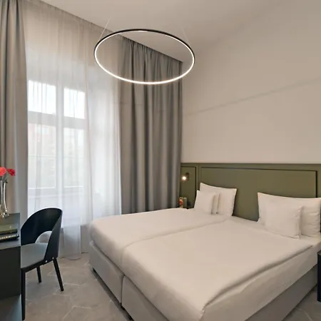 Herbal Hotel 3*