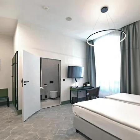 Herbal Hotel 3*